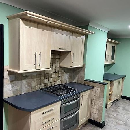 Cheerful 3 Bed House With Free Parking. Villa Nottingham Eksteriør billede