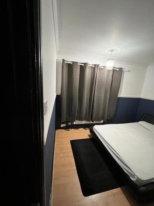 Cheerful 3 Bed House With Free Parking. Villa Nottingham Eksteriør billede