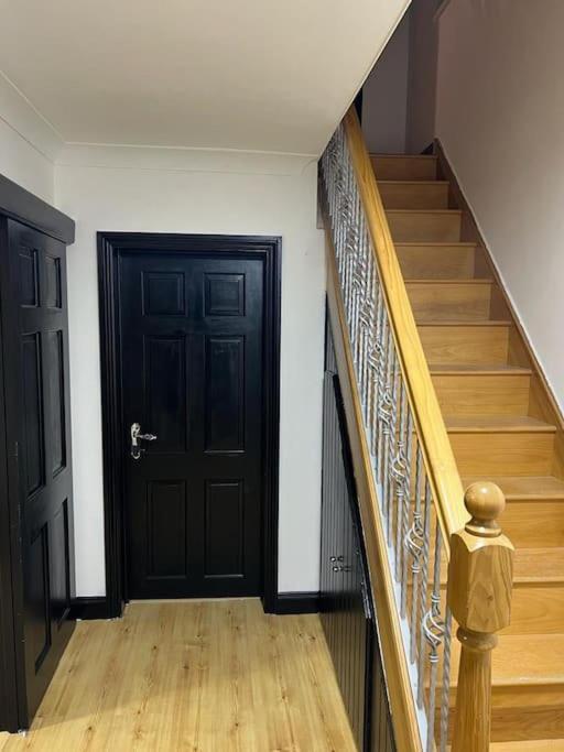 Cheerful 3 Bed House With Free Parking. Villa Nottingham Eksteriør billede