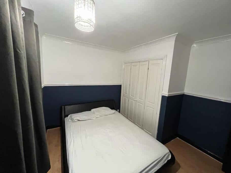 Cheerful 3 Bed House With Free Parking. Villa Nottingham Eksteriør billede
