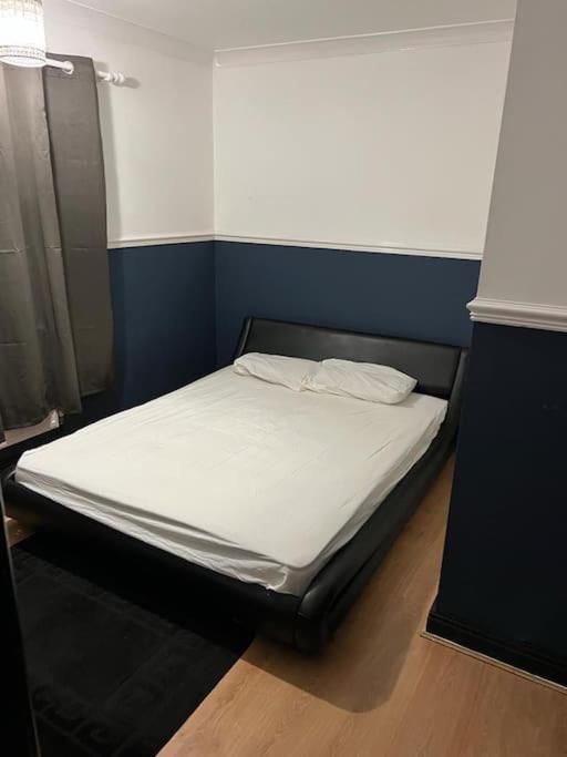 Cheerful 3 Bed House With Free Parking. Villa Nottingham Eksteriør billede